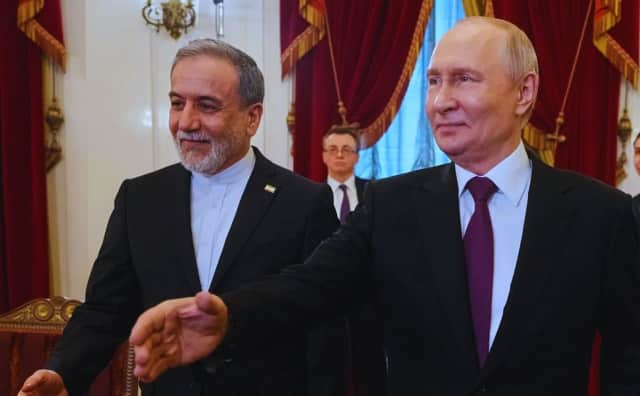 Putin'den İran'a Destek: Tahran ve Moskova Stratejik İş Birliğini Güçlendiriyor