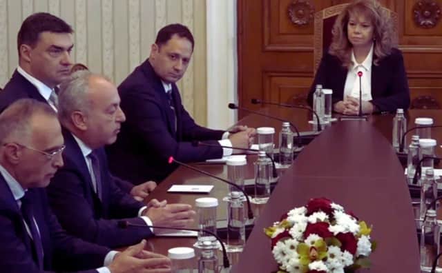 Bulgaristan'da Hükümet Kurma Görüşmeleri Başladı: İlerici Bulgaristan Liderliği Üstleniyor