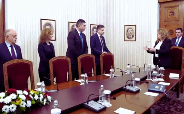 Demokratik Bulgaristan'dan Cumhurbaşkanı ile Görüşmede Bütçe ve 'Borissov-Peevski Modeli' Çıkışı