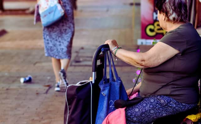 Bulgaristan AB'nin En Yoksul Ülkesi Olmaya Devam Ediyor: Risk Oranlarında Yavaş İyileşme