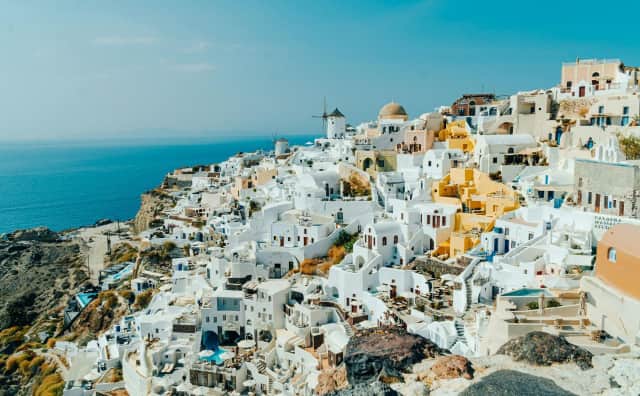 Yunanistan'da Rekor Turist Sayısına Karşı Yeni Kısıtlamalar Yolda
