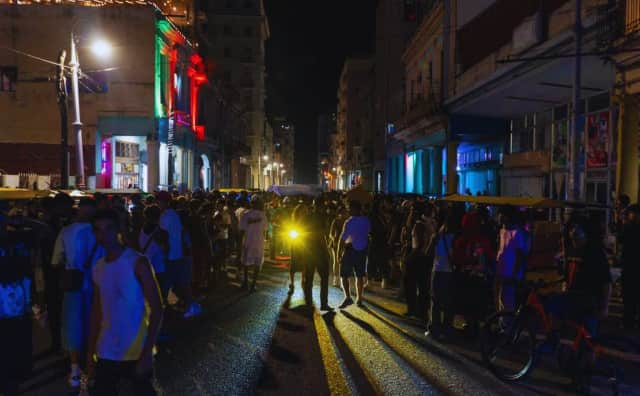 Küba'da Enerji Krizi Büyüyor: Hükümet Yakıt Stoklarının Tükendiğini Açıkladı