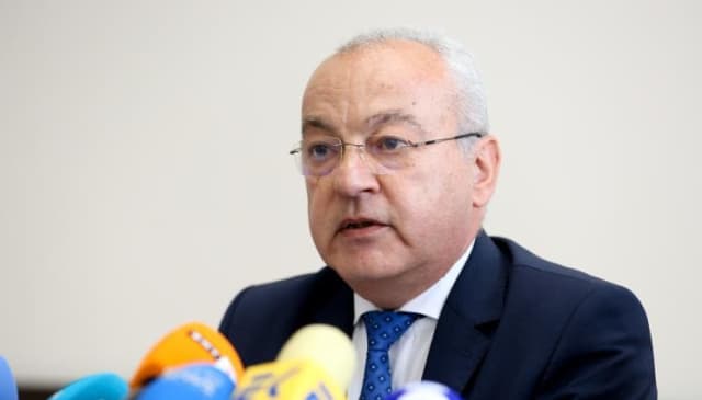 Bulgaristan Maliye Bakanlığı'ndan Kemer Sıkma Politikası: Otomatik Maaş Zamları ve İsraf Dönemi Sona Eriyor