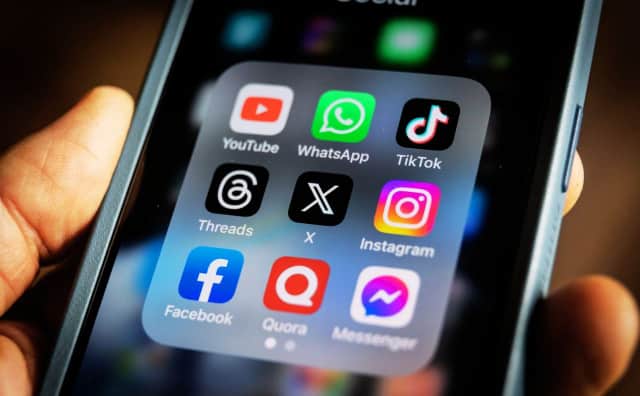 Bulgaristan'da Çocuklar İçin Sosyal Medya Yasakları Kapıda: 16 Yaş Altına Kısıtlama ve Okullarda Telefon Yasağı
