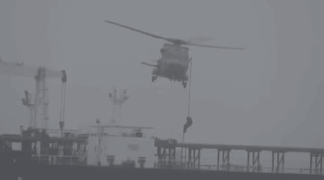 Fransız Donanması'ndan Atlantik'te Rusya Bağlantılı Tankere Operasyon