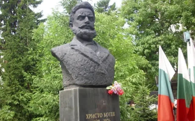 Bulgaristan'da Hristo Botev ve Ulusal Kahramanlar İçin Anma Günü: 150 Yıllık Destansı Miras
