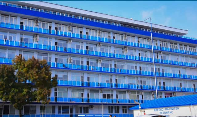 Doğu Bulgaristan'ın En Büyük Hastanesi Yaz Sezonu Öncesinde Finansal Çöküşün Eşiğinde