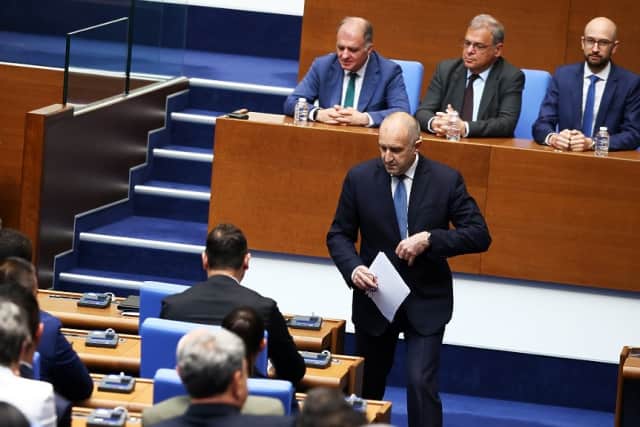 Radev’in Bütçe Planı Meclis'te: %5,7'lik Açık Hedefi Muhalefeti Ayağa Kaldırdı