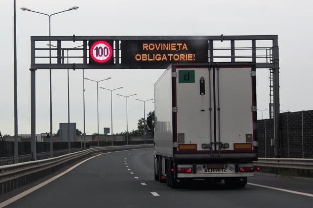 Romanya'da Sürücüleri Bekleyen Yeni Çevreci Yol Ücreti Dönemi