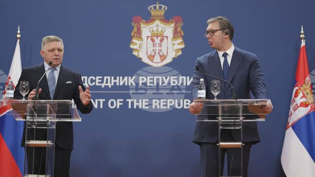 Slovakya Başbakanı Fico, Belgrad'daki Sırp İlerici Partisi Mitinginde Konuşacak