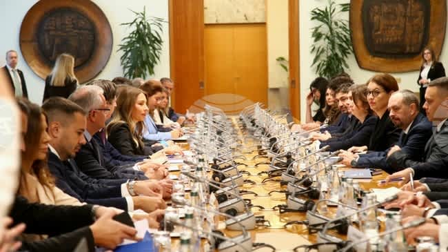Balkanlar'da Enerji İş Birliği: Dört Ülke Enerji Güvenliğini Güçlendirmek İçin Belgrad'da Bir Araya Geldi