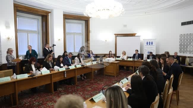 Bulgaristan'da Çocuk Refahı Karnesi: Son 15 Yılın Ortalaması 3,28'de Kaldı