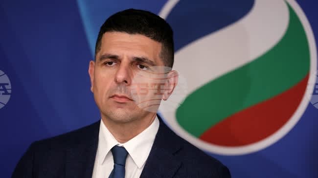 Mirchev'den Radev'e Sert Eleştiri: Iotova'nın Başkanlık Vizyonu Eksikliği Ortada