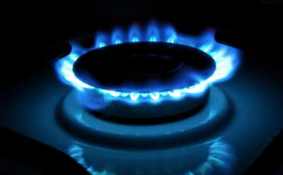 Orta Doğu'da Enerji Krizi: Avrupa'da Doğalgaz Fiyatları Yüzde 35 Fırladı