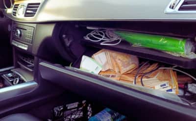 Bulgaristan'da Seçim Öncesi 'Oy Satın Alma' Operasyonu: Gözaltılar ve Şantaj İddiaları