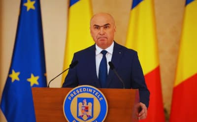 Romanya'da Hükümet Düştü: Güvensizlik Oyu Başbakan Bolojan'ı Koltuğundan Etti