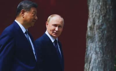 Pekin'de Kritik Zirve: Xi ve Putin Küresel Belirsizlik Ortasında İttifakı Güçlendiriyor