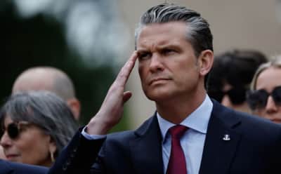 ABD Savunma Bakanı Hegseth'ten Avrupa'ya Sert Uyarı: Kıyılarımız 'İşgal' Altında