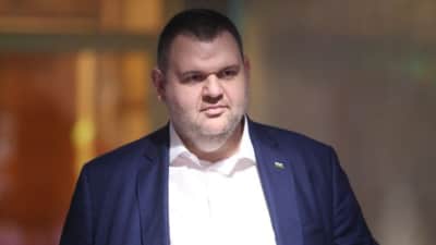 Bulgaristan'da Peevski Depremi: Şüpheli Uçuşlar ve Gizli Finansal Bağlantılar İnceleme Altında
