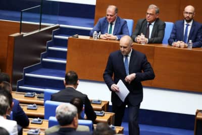 Radev’in Bütçe Planı Meclis'te: %5,7'lik Açık Hedefi Muhalefeti Ayağa Kaldırdı