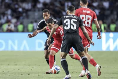 Bulgaristan Temsilcileri İçin Avrupa'da Zıt Sonuçlar: CSKA Sofya Umutlu, Ludogorets Kayıplarda