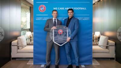 Bulgaristan Futbol Federasyonu Yöneticileri UEFA Zirvesi'nde Bir Araya Geldi