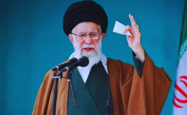 İranlı Ayetullah Hamaney, Protestocuların 'Amerikan Başkanını Memnun Etmek İçin' Çalıştığını Söyledi
