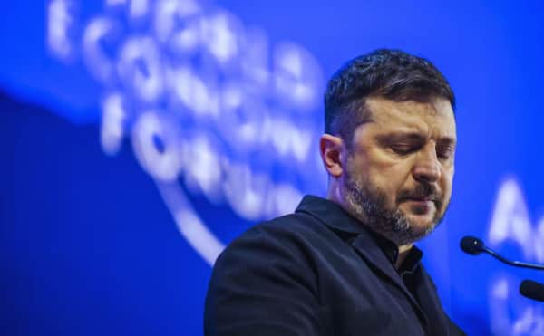 Zelensky, Trump görüşmelerinin ardından Avrupa'nın harekete geçmediğini, konuşmaya devam ettiğini söyledi