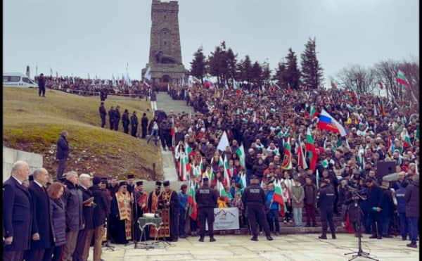 Bulgaristan'da Siyasi Kulisler Hareketli: Rumen Radev, Yeni Projesini 3 Mart'ta Duyurmaya Hazırlanıyor mu?