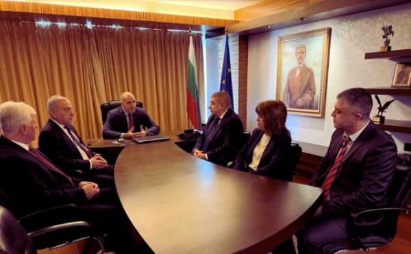 Bulgaristan Siyasetinde Yeni Güç: Rumen Radev'den 'İlerici Bulgaristan' Hamlesi