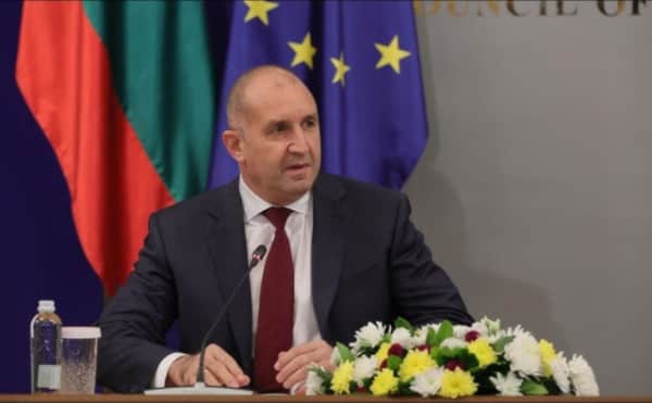 Bulgaristan Cumhurbaşkanı Radev'den Asgari Ücret Açıklaması: Dondurulmayacak!