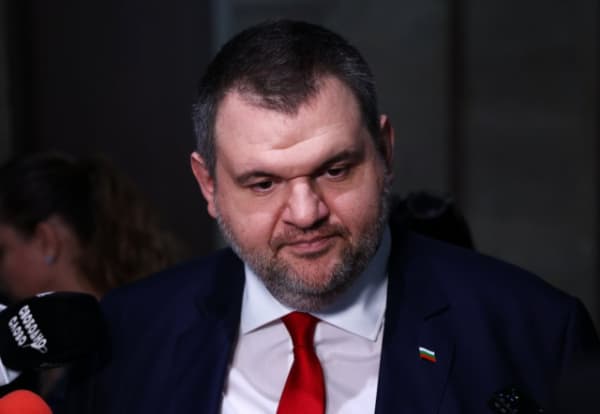 Bulgar Oligark Delyan Peevski’nin Özel Jet Trafiği İnceleme Altında: 227 Uçuşun 181'i Özel