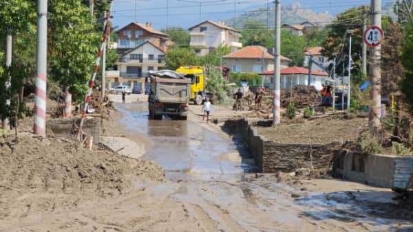 Bulgaristan'da Sel Felaketi: Strumyani ve Batak'ta Hasar Tespit Çalışmaları Başladı