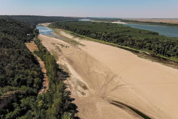 Tuna Nehri'nde Kritik Düşüş: Svishtov'da Su Seviyesi Azalırken Srebarna Doğa Rezervi İçin Acil Müdahale