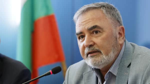 Bulgaristan'da Sağlık Reformuna Tepki: Baş Sağlık Müfettişi Angel Kunchev İstifa Etti