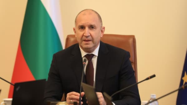 Radev: Avrupa Komisyonu, Bulgaristan'ın Yolsuzlukla Mücadele Çabalarını Onayladı