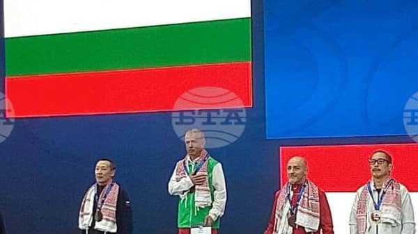 Güreşçi Remzi Osman 11. Dünya Veteranlar Şampiyonluğu ile Tarihe Geçti