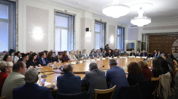 Bulgaristan'da 'Çitalişte' Kültür Merkezlerinin Geleceği Meclis Gündeminde: Finansman ve Yapısal Sorunlar Tartışıldı