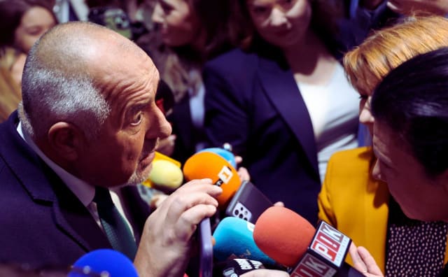 Borissov Önce Göz Kırptı: Bulgar Hükümeti Protesto Gecesinin Ardından Tartışmalı 2026 Bütçesini Geri Çekti