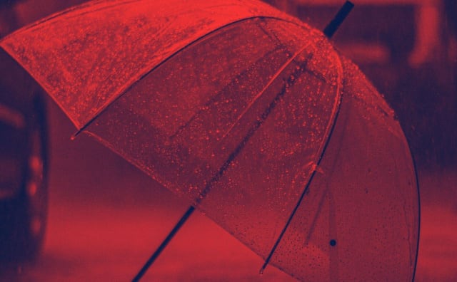 Kırmızı Uyarılar Verildi: Güney Bulgaristan Sağanak Yağmurlara ve Olası Sellere Hazırlanıyor