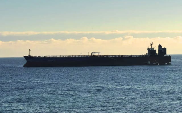 Mahsur Kalan Rus Tankeri 'Kairos' Ahtopol'dan Burgaz Körfezi'ne Güvenli Bir Şekilde Çekildi