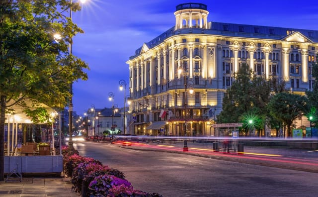 Artık Sofya ve Varşova'yı Haftada Dört Kez Direkt Uçuşlar Birbirine Bağlıyor