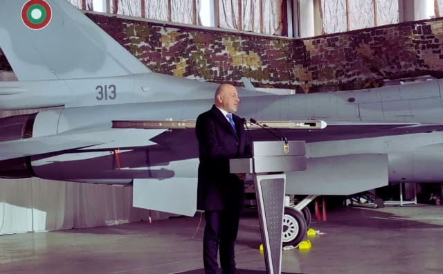 Başbakan Yardımcısı: İlk Sekiz Jetin Resmi Olarak Hizmete Girmesiyle 'Bulgar Pilotlar F-16'ları Hak Ediyor'