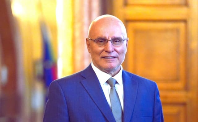 Bulgar Ulusal Bankası Başkanı Radev, Siyasi Kriz Ortamında Başbakan Vekili Rolünü Reddetti