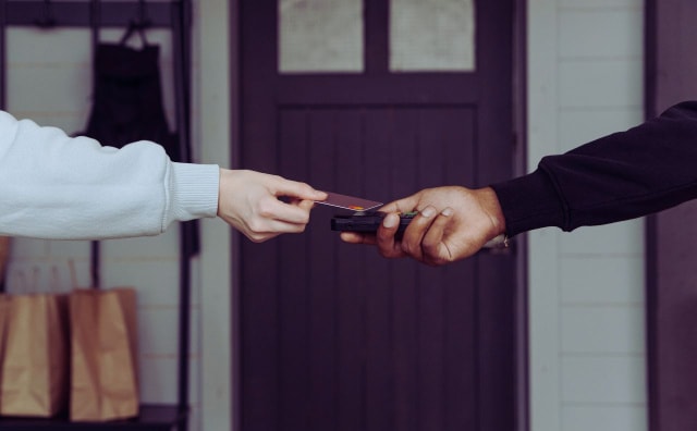 Bulgaristan'daki Bankalar 4 Ocak'a Kadar Kapalı: Uzmanlar Nakit Sorunlarını Önlemek İçin Kart Kullanılmasını Tavsiye Ediyor