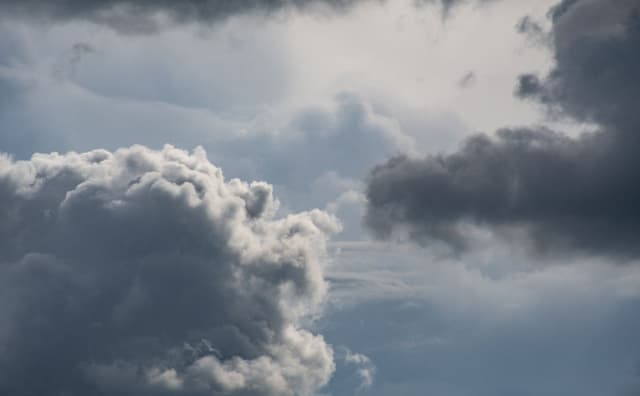 Bulgaristan'da Haftaya Bulutlu ve Yağışlı Başlangıç, Sonrasında Sert Serinleme ve Kar