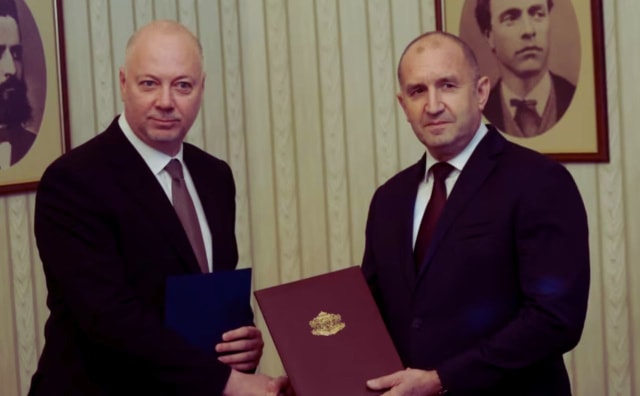 Bulgaristan: Başbakan Zhelyazkov, Görevini Cumhurbaşkanı Radev'e Geri Verdi, Mart Seçimi Çağrısında Bulundu