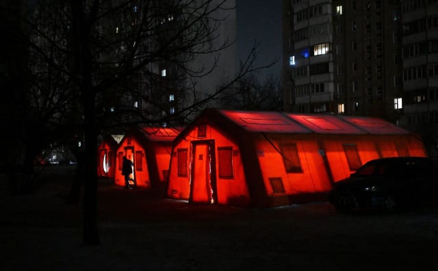 Rusya'nın Enerji Altyapısını Saldırmasının Ardından Ukrayna Aşırı Kış Kesintileriyle Karşı Karşıya