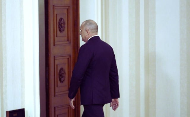 Cumhurbaşkanının İstifasından Sonra Bulgaristan: Siyasi ve Kurumsal Açıdan Sırada Ne Geliyor?