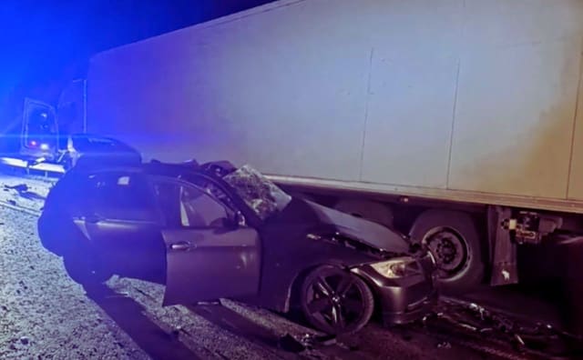 Republika Geçidi'nde Kaçmaya Çalışan Türk Kamyon Şoförünün Kazasında Dokuz Yaşındaki Çocuk Hayatını Kaybetti